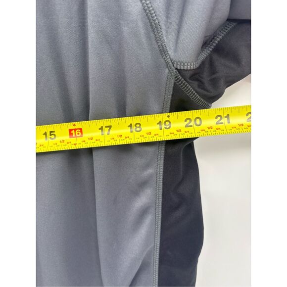 Kanu Surf Shirt Men Size Large Gray Black Swim Short Sleeve SPF 50 New - Picture 6 of 9